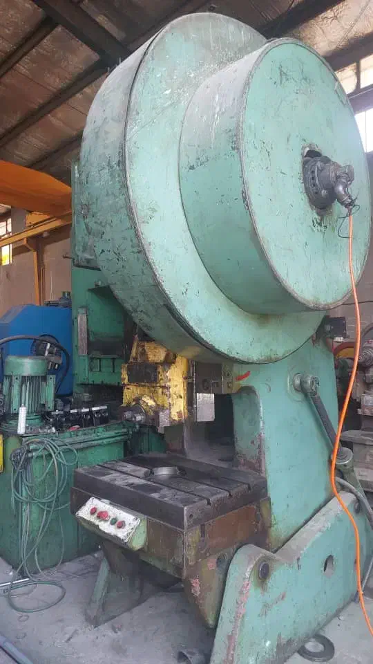 پرس ضربه ای ۱۰۰ تن روسی پایه بخواب|ماشینآلات صنعتی|تهران, شهرک بعثت|دیوار