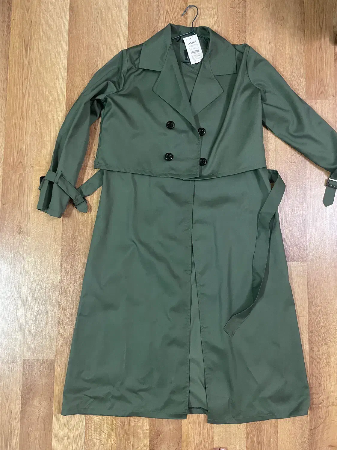 ترنچ کت دو تیکه کراپ کت و سرافون|لباس|رشت, رشتیان|دیوار