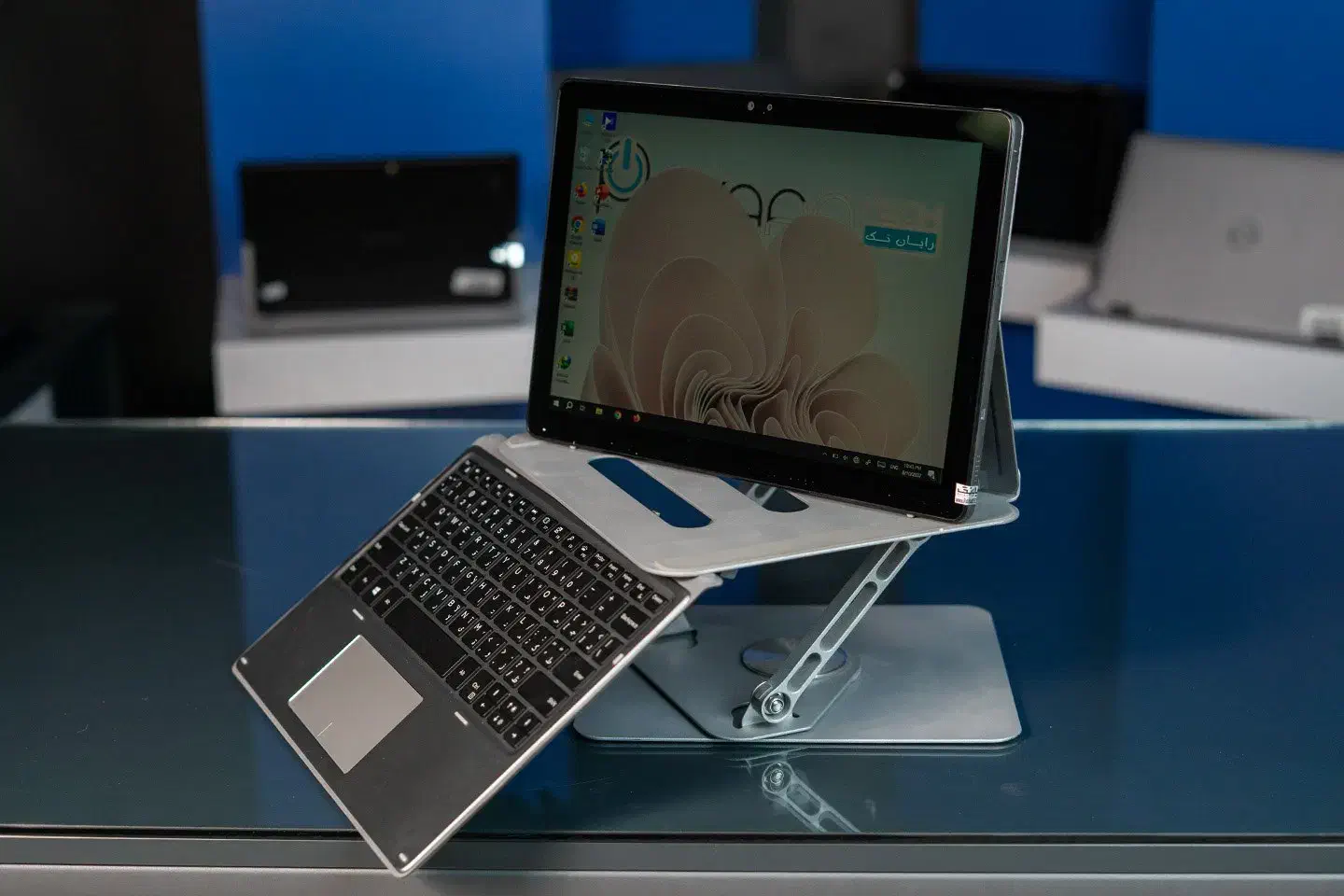لپ تاپ تبلت DELL LATITUDE 7210 فلزی سبک و قدرتمند|رایانه همراه|یزد, |دیوار