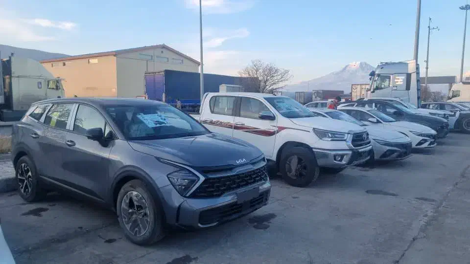 فروش خودرو|خودرو سواری و وانت|بازرگان, |دیوار