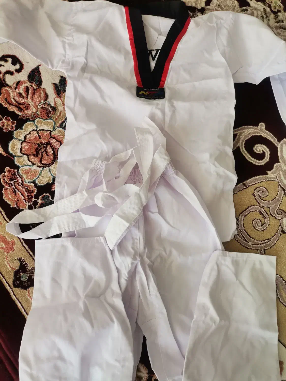 لباس تکواندو نونو اصلا استفاده نشده 300000تومان|لباس|گلبهار, شهر جدید گلبهار|دیوار