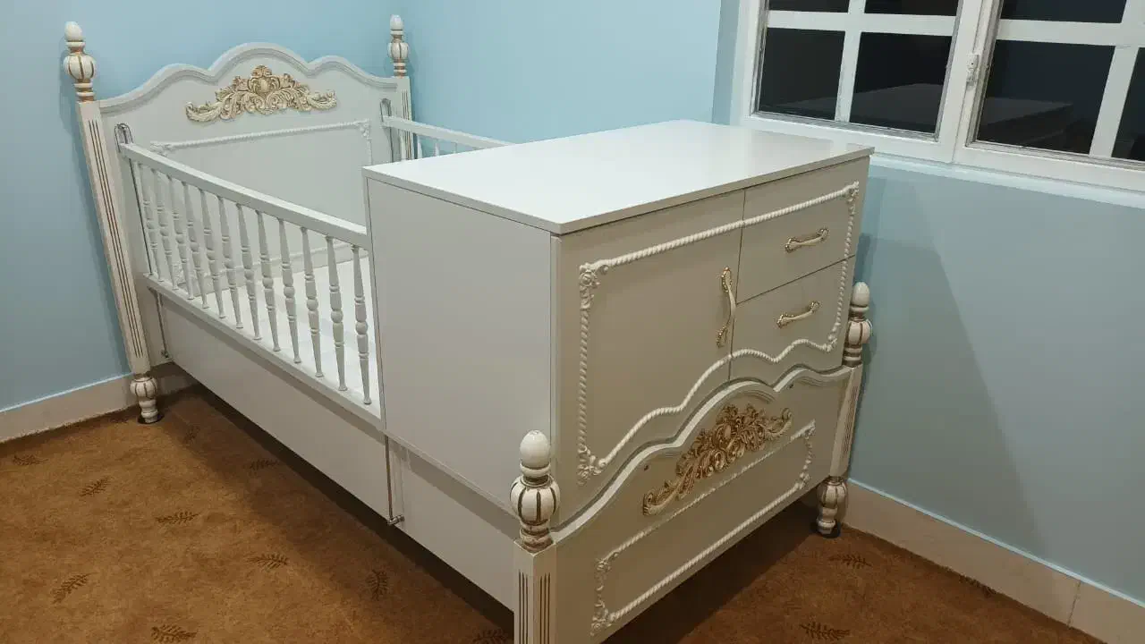 تخت نوجوان|تخت و سرویس خواب|هشتگرد, هیو|دیوار