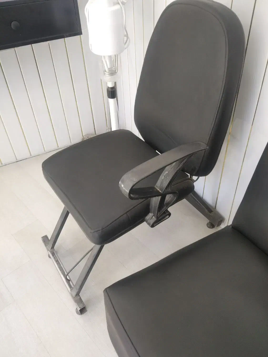 لوازم ارایشگاهی مردانه به فروش میرسد|آرایشگاه و سالنهای زیبایی|تربت جام, عیدی آباد|دیوار