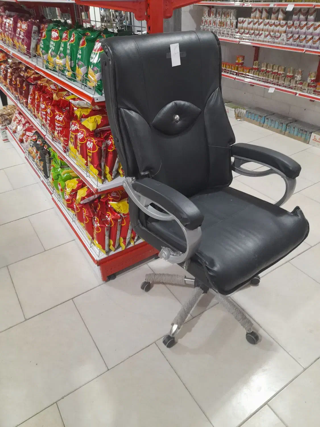 صندلی|مبلمان اداری|رودشت (چهارمحال و بختیاری), |دیوار