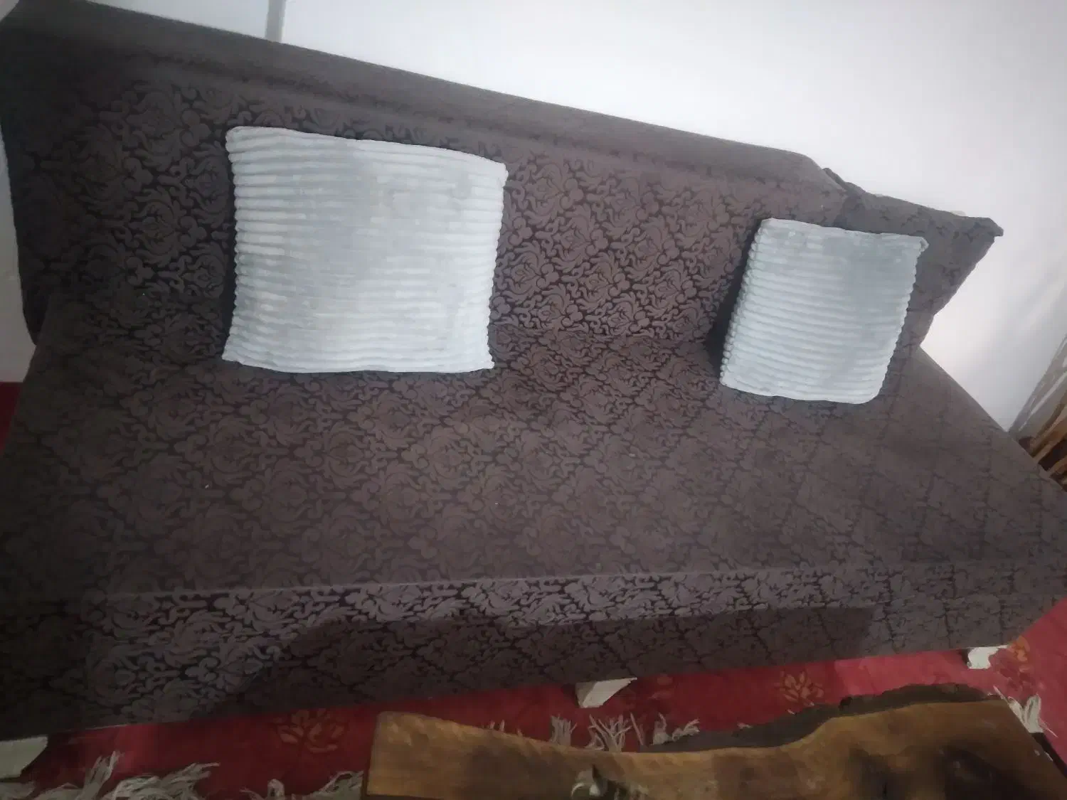 مبل ۶نفره راحتی کاملا سالم به خاطر جا میفروشم|مبلمان خانگی و میز عسلی|میانه, |دیوار