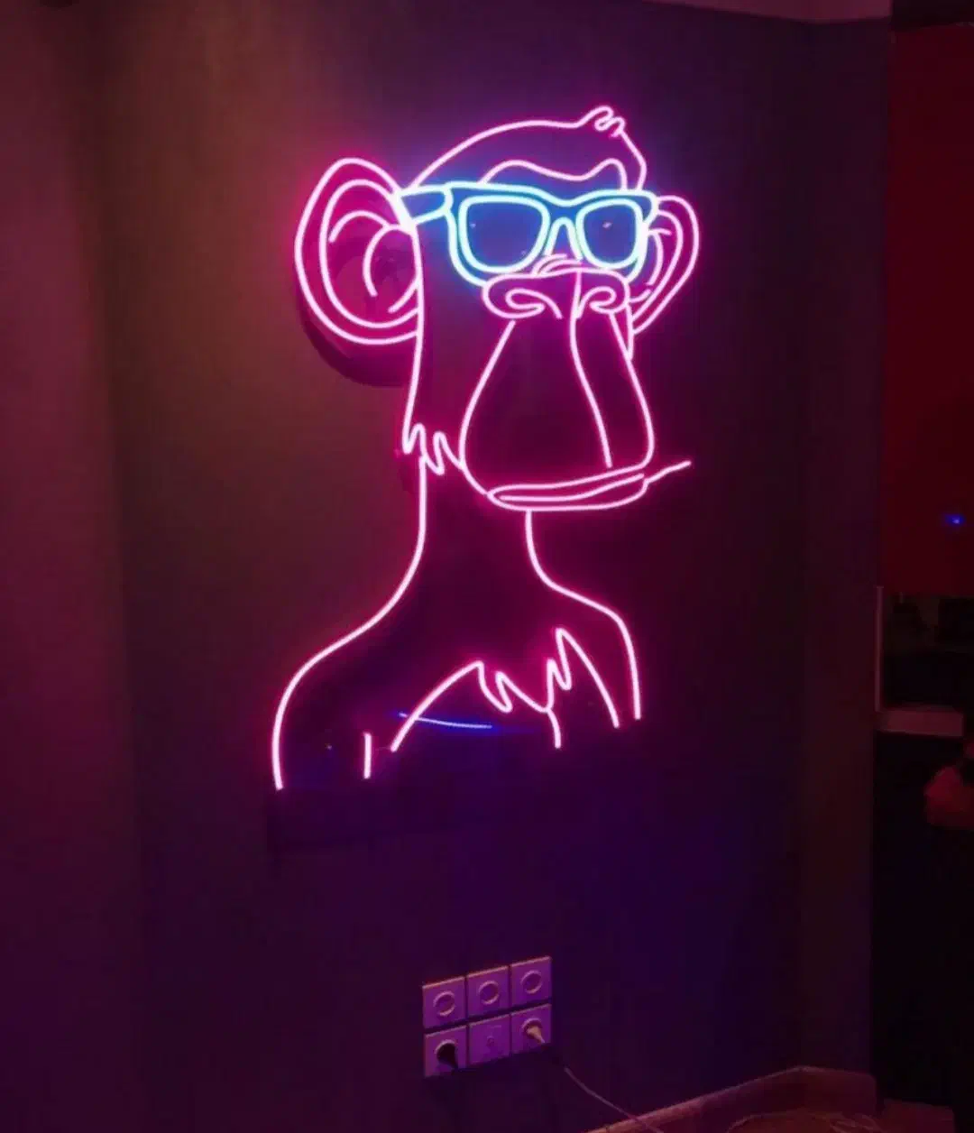 تابلو ساز نئون شلنگی نئون فلکسی پلکسی تعمیر تابلو|خدمات پیشه و مهارت|تهران, جمهوری|دیوار