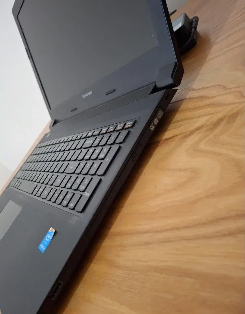 لپتاپ لنوو B50-80 خیلی تمیز با حافظه SSD|رایانه همراه|تهران, اکباتان|دیوار