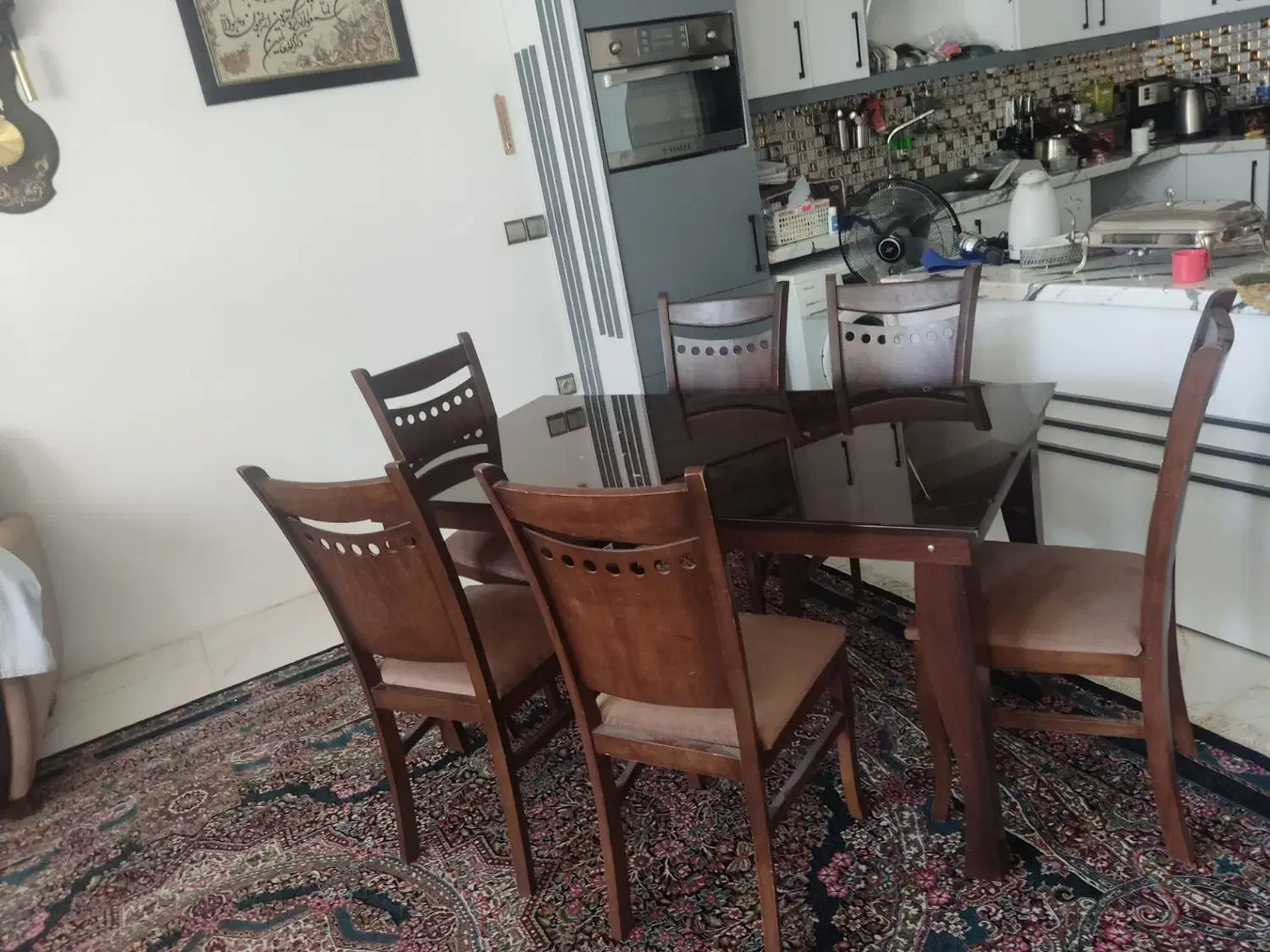 میز صندلی شیشه ای در حد نو|میز و صندلی غذاخوری|کرمان, |دیوار