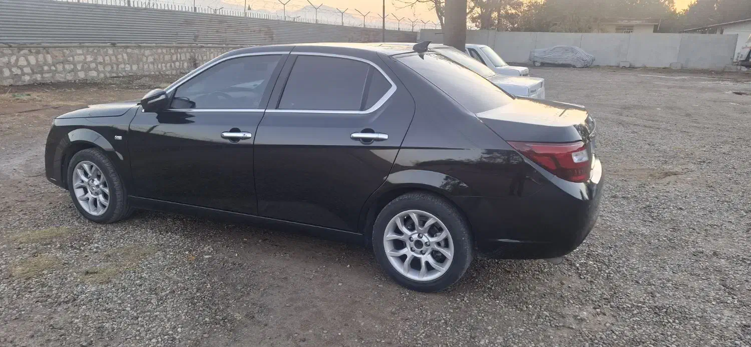 دنا اتومات|خودرو سواری و وانت|خرم‌آباد, |دیوار