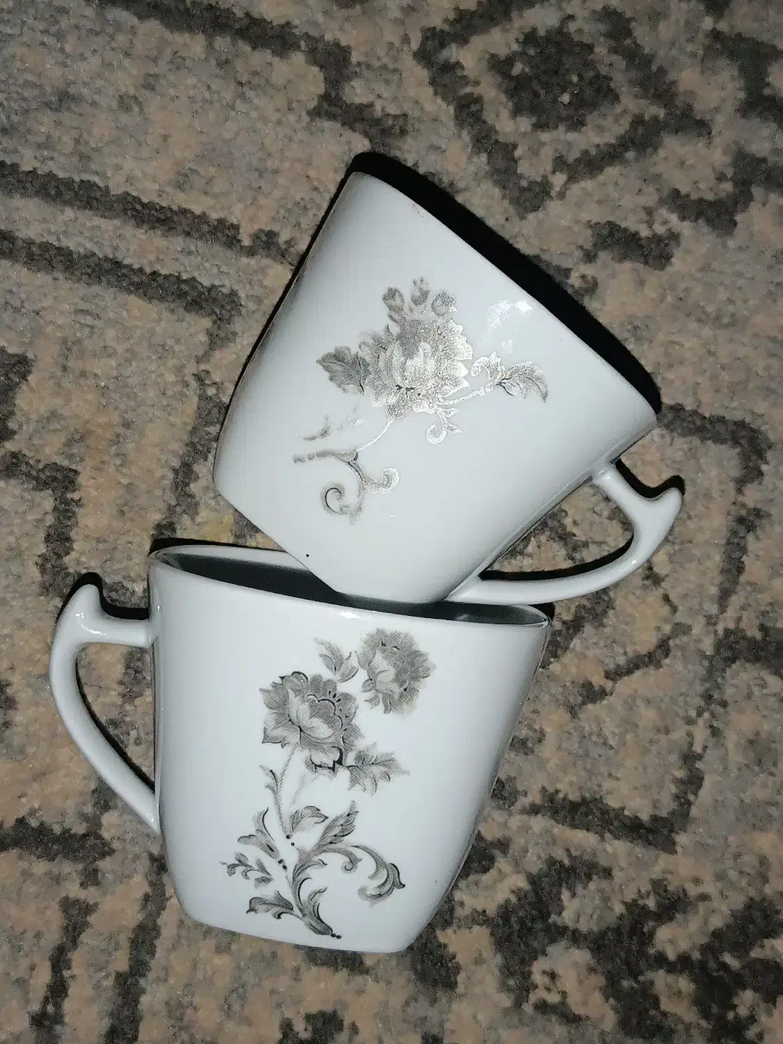 سرویس چینی 12 نفره مربع|ظروف سرو و پذیرایی|مشهد, ولیعصر (شهرک غرب)|دیوار