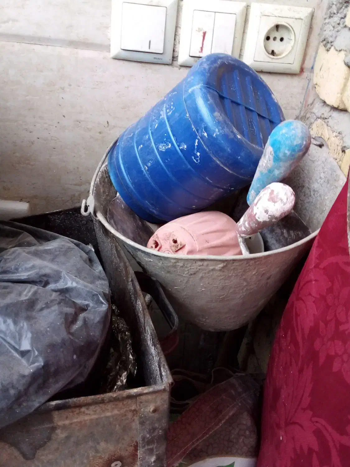 فرقون|مصالح و تجهیزات ساختمان|بروجرد, |دیوار