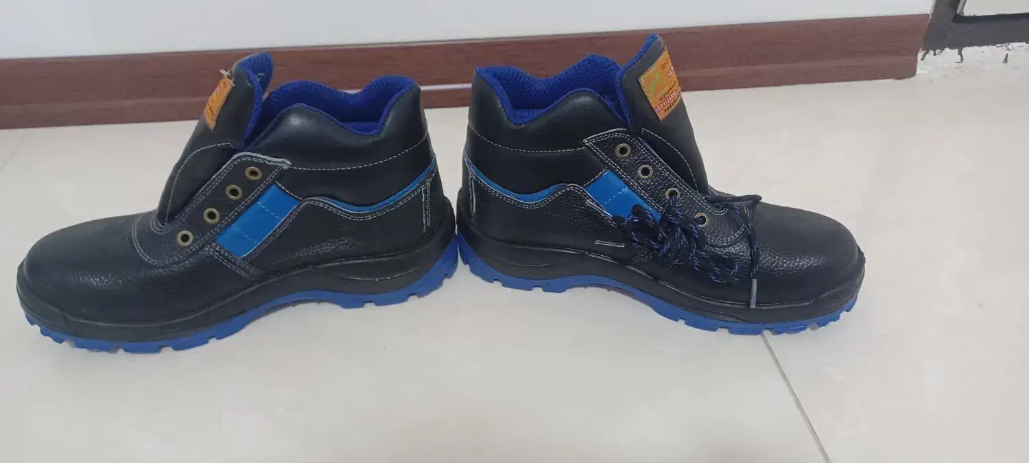 کفش کار وایمنی.نو نو .پوشیده نشده|کیف، کفش، کمربند|دورود, |دیوار