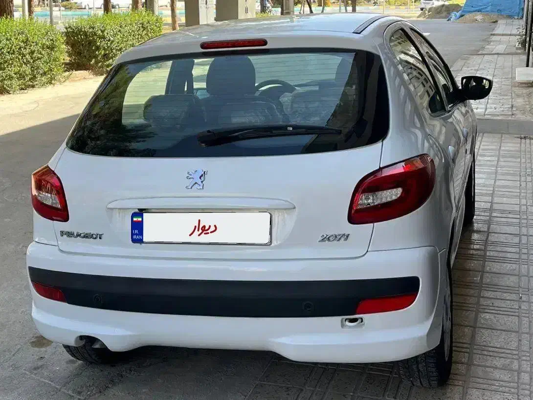 ۲۰۷مدل ۱۴۰۱دندای فرمانبرقی سقف فلز بدون رنگ اقساط|خودرو سواری و وانت|اصفهان, ملک‌شهر|دیوار