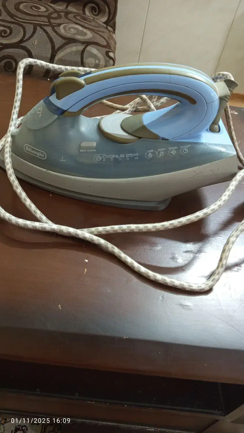 اتوخارجی مارک دلونگی ..|اتو و لوازم اتو|بجنورد, |دیوار