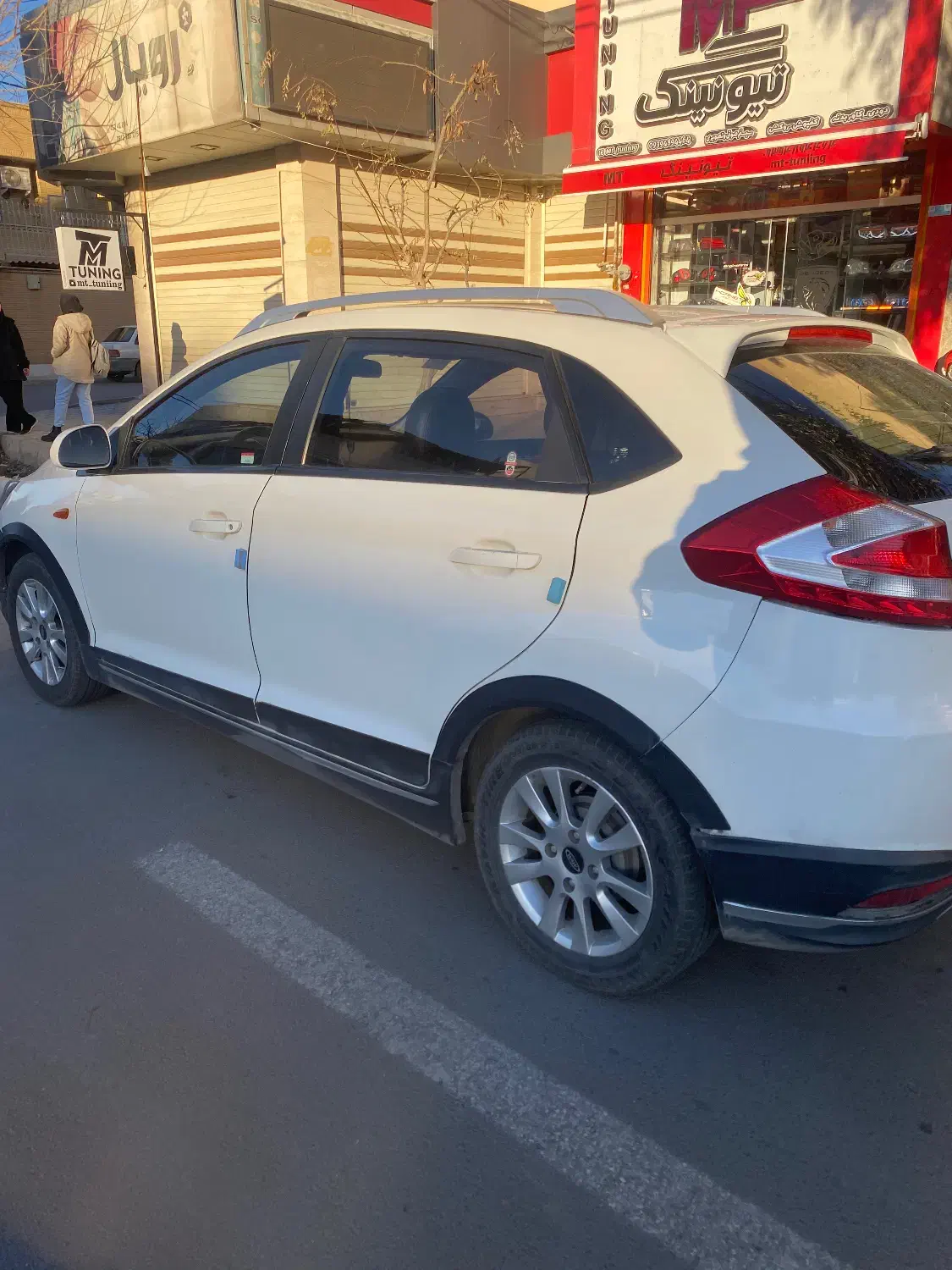 ام‌وی ام ۳۱۵|خودرو سواری و وانت|شاهین‌شهر, خانه کارگر|دیوار