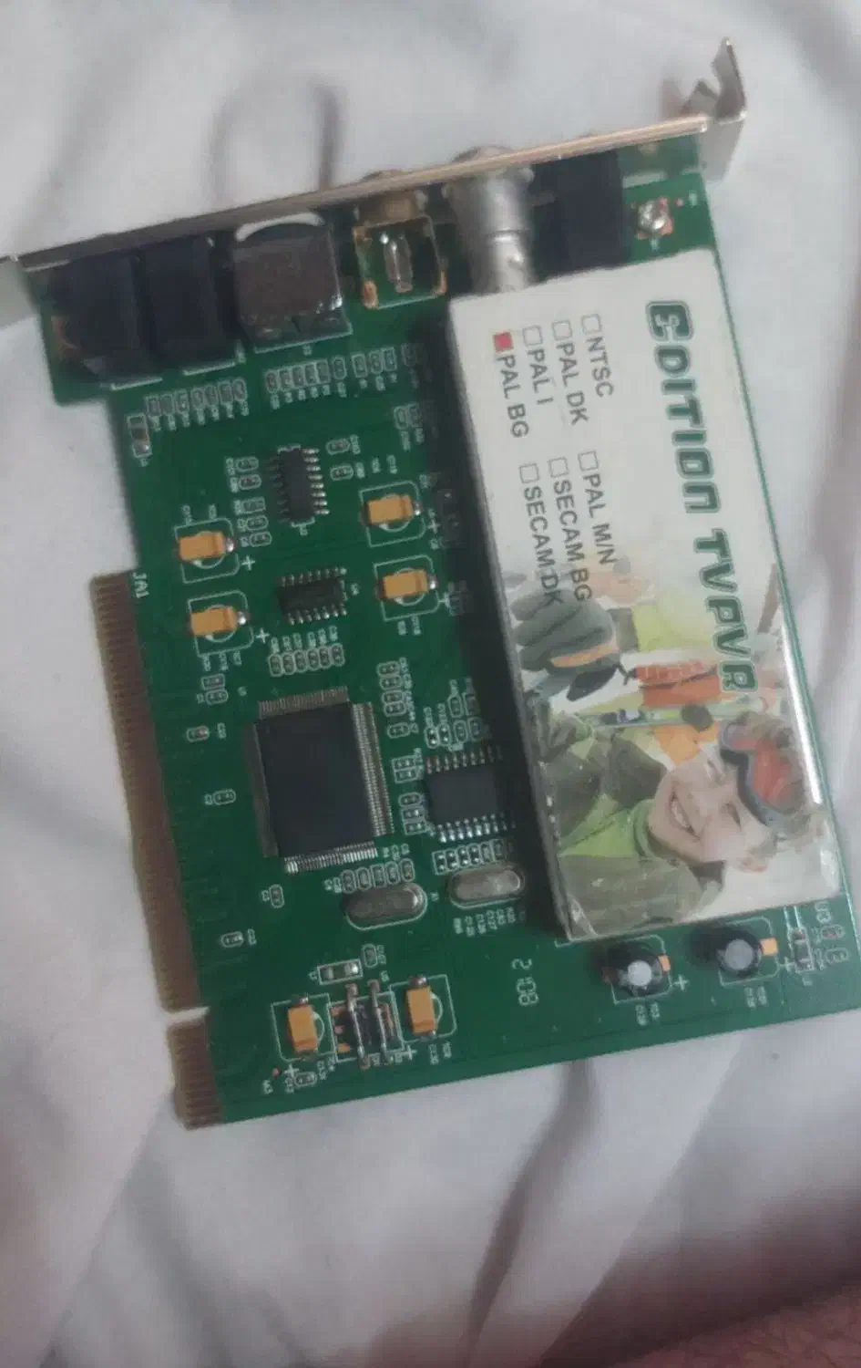 رم 2 گیگ  DDR2 و کارت TV|قطعات و لوازم جانبی رایانه|اندیشه, اندیشه فاز ۱|دیوار