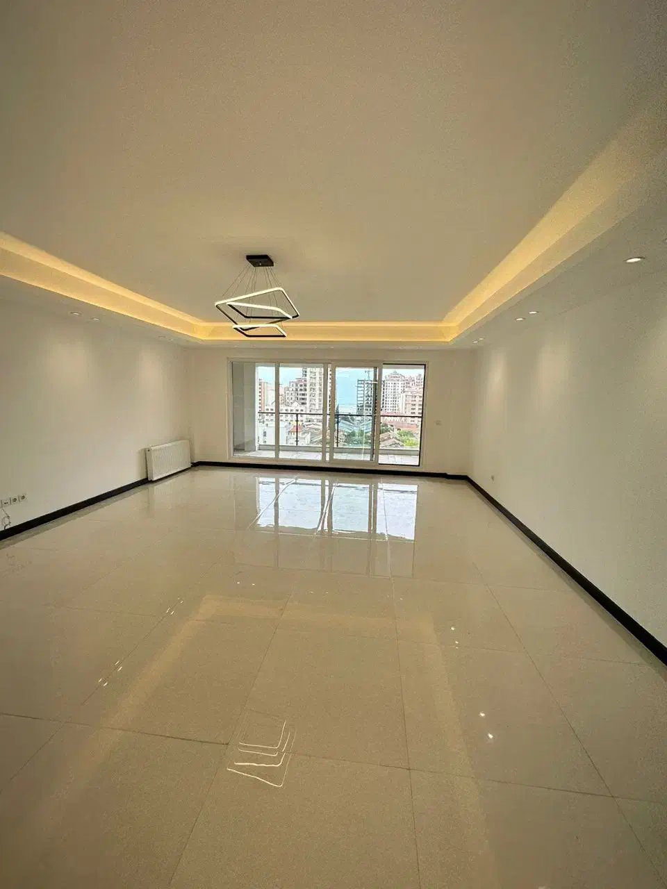 آپارتمان ۱۳۵ متری خط دریا/کم واحد و خوش نشین|فروش آپارتمان|سرخرود, |دیوار