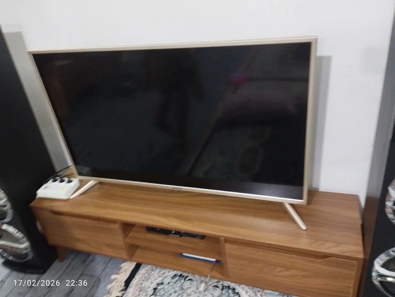 تلویزیون|تلویزیون و پروژکتور|قم, محمد آباد|دیوار