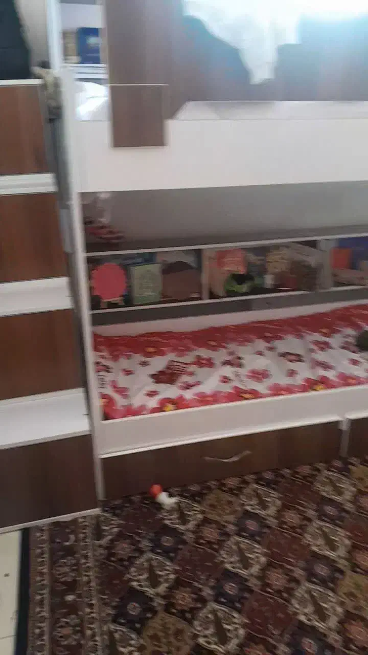 تخت نوجوان دو طبقه|تخت و سرویس خواب|برخوار, |دیوار