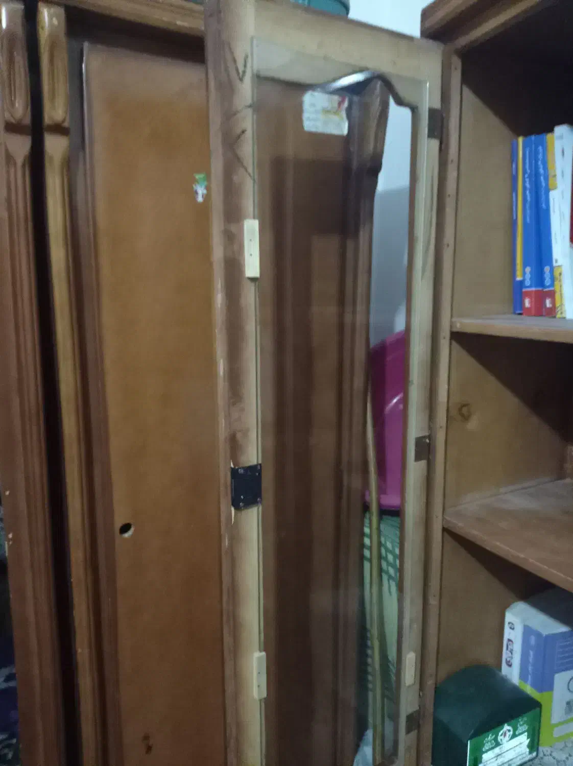 بوفه و دو عدد کمد لباسی|بوفه، ویترین، کنسول|زرند, |دیوار