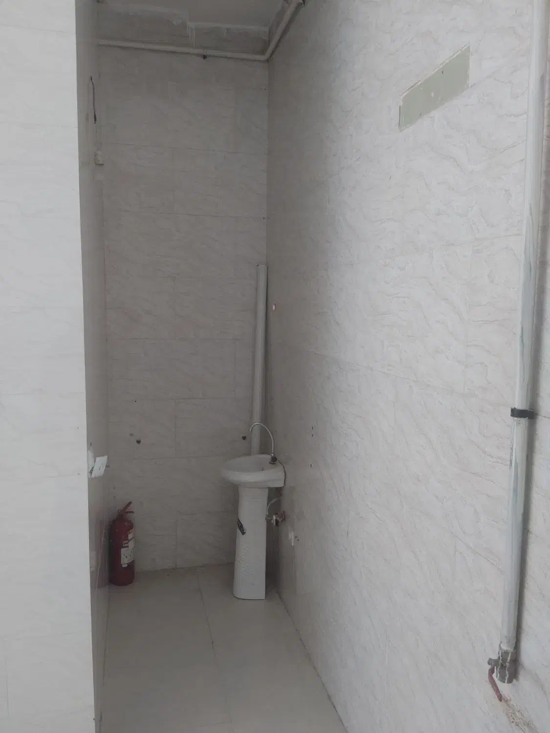 مغازه 28 متری|اجارهٔ مغازه و غرفه|برخوار, |دیوار