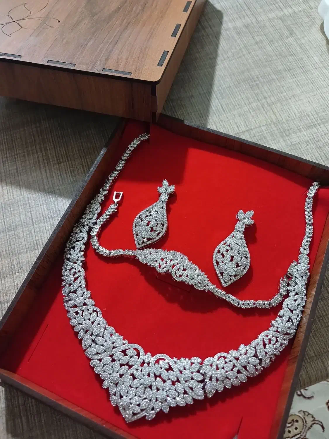 نیم ست|بدلیجات|گرگان, |دیوار