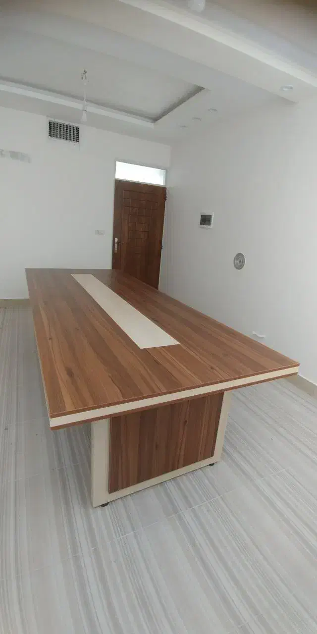 میز کنفرانس میز مدیریت و کارمندی وصندلی|مبلمان اداری|یزد, |دیوار