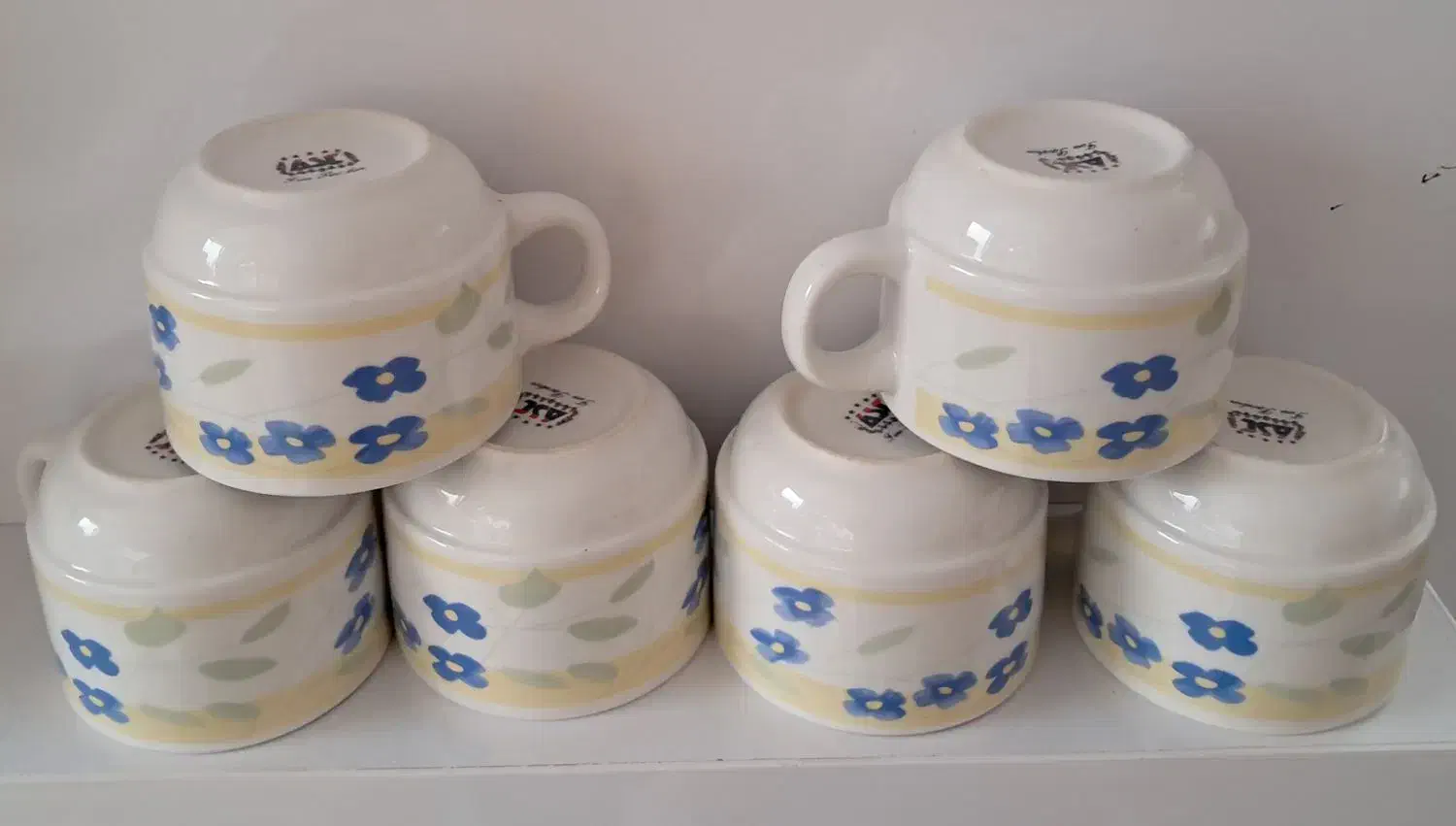 فنجان قدیمی|ظروف سرو و پذیرایی|سبزوار, جوادیه شرقی|دیوار