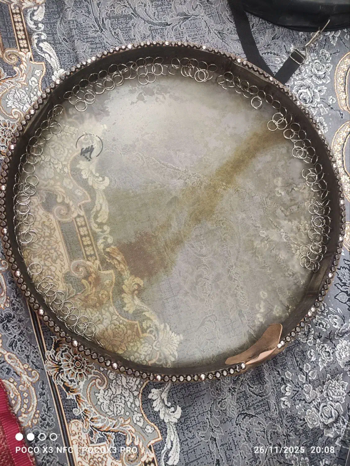 دف حبیبی نونو|سازهای سنتی|ری, شهادت|دیوار