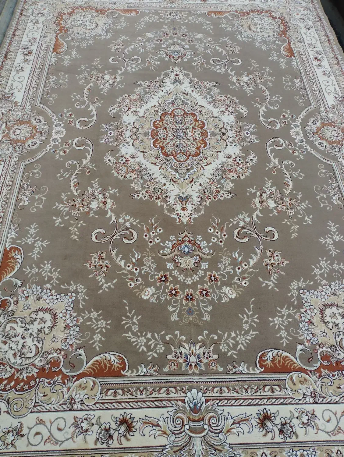 ۳ تخته ۹ و ۱ تخته ۶ متری|فرش|قم, نیروگاه|دیوار