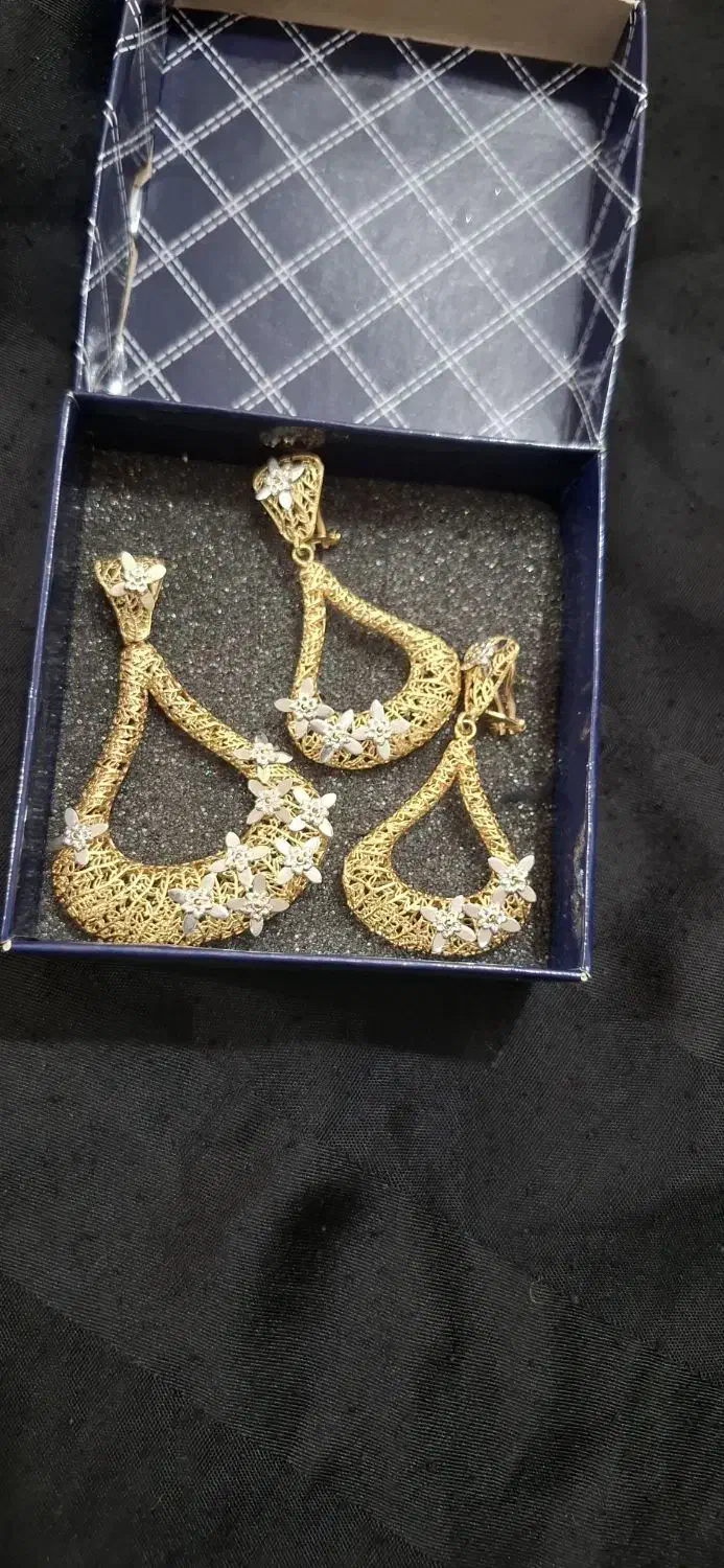 نیم ست طلا|جواهرات|بروجرد, |دیوار