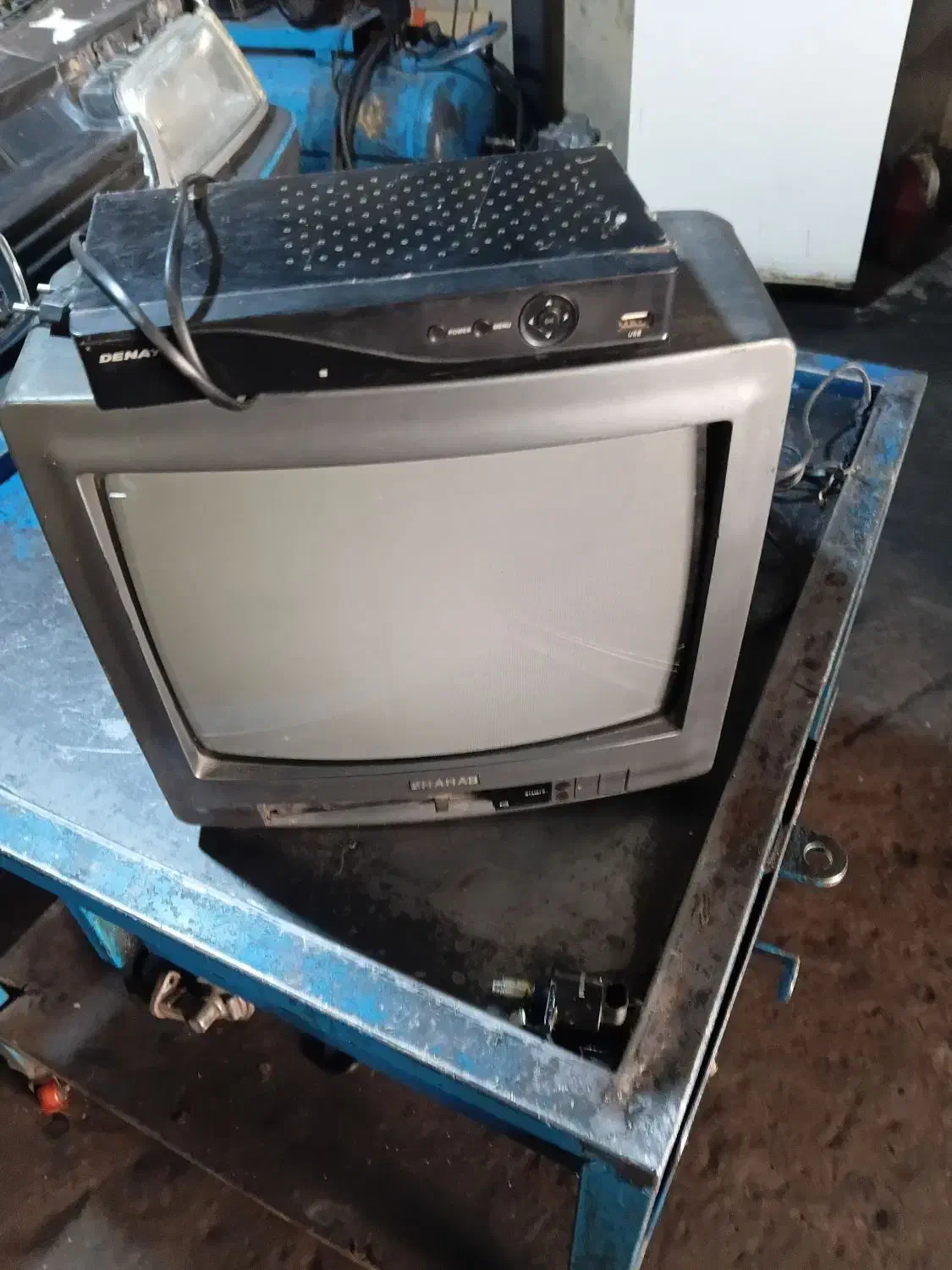 تلویزیون دستگاه گیرنده دیجیتال|صوتی و تصویری|زنجان, |دیوار