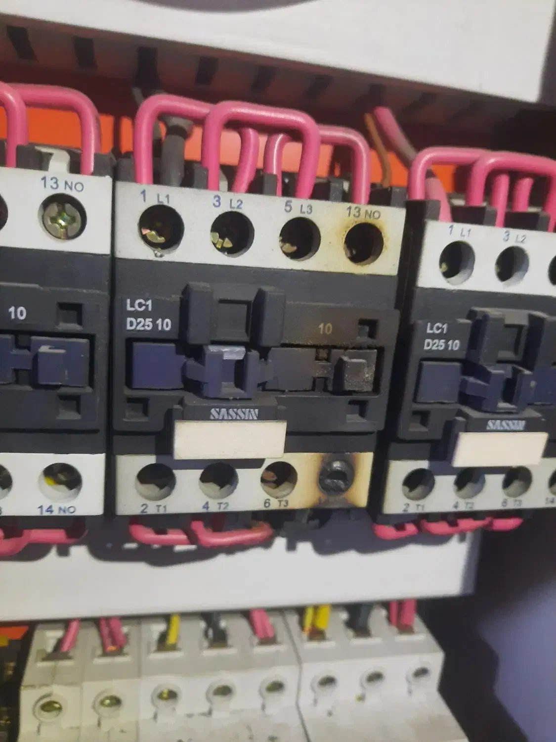 برق و تاسیسات خانگی و صنعتی|خدمات پیشه و مهارت|تهران, مرزداران|دیوار