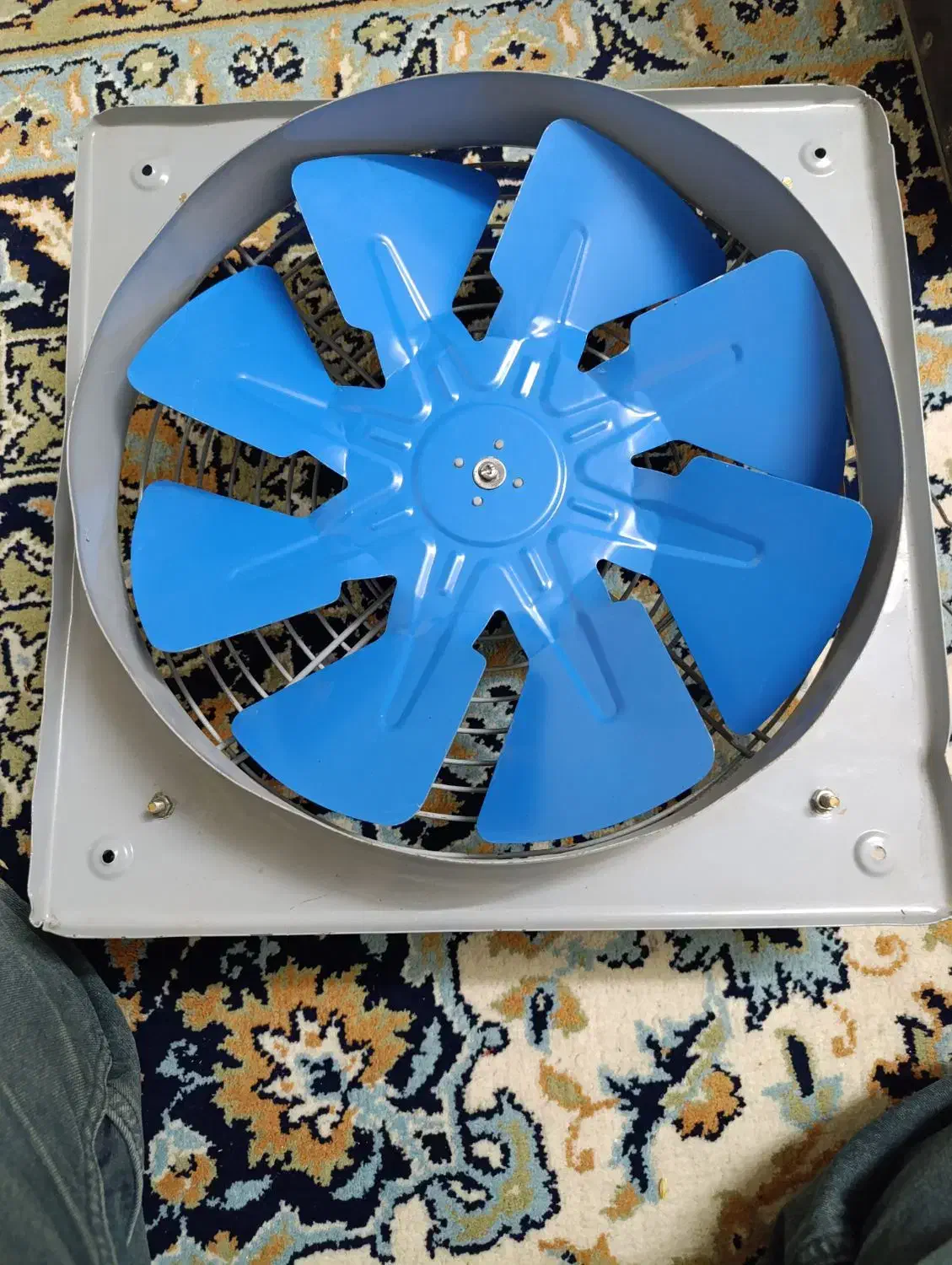 هواکش فروشی|پنکه و تصفیهکنندهٔ هوا|کاشان, کارگر|دیوار