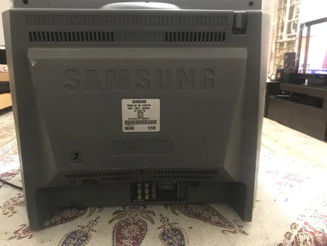 تلویزیون سامسونگ و میز تی وی|تلویزیون و پروژکتور|کرج, حصارک بالا|دیوار