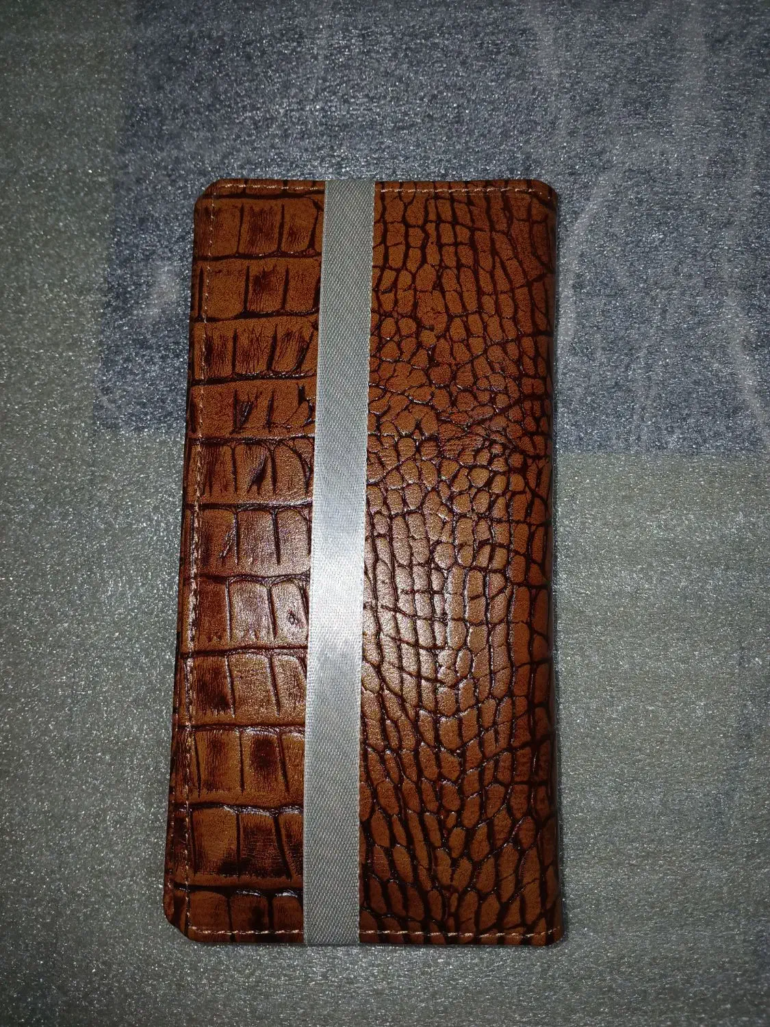 کیف کتی|کیف، کفش، کمربند|ری, جوانمرد قصاب|دیوار