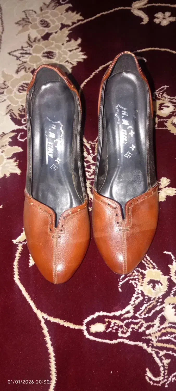 کفش|کیف، کفش، کمربند|کوهدشت, |دیوار