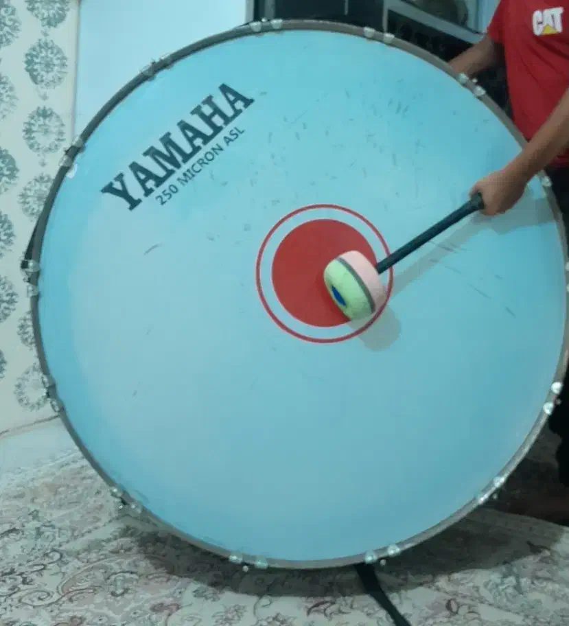 طبل بزرگ ۳میلیون|درام و پرکاشن|اصفهان, پل شریعتی|دیوار