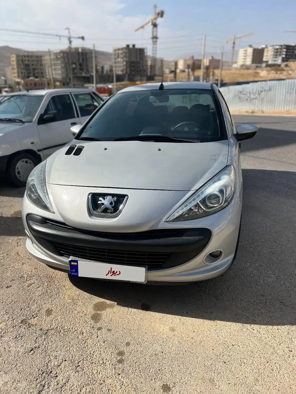 ۲۰۷ مدل ۹۶ نقد و اقساط|خودرو سواری و وانت|شیراز, غدیر جنوبی|دیوار