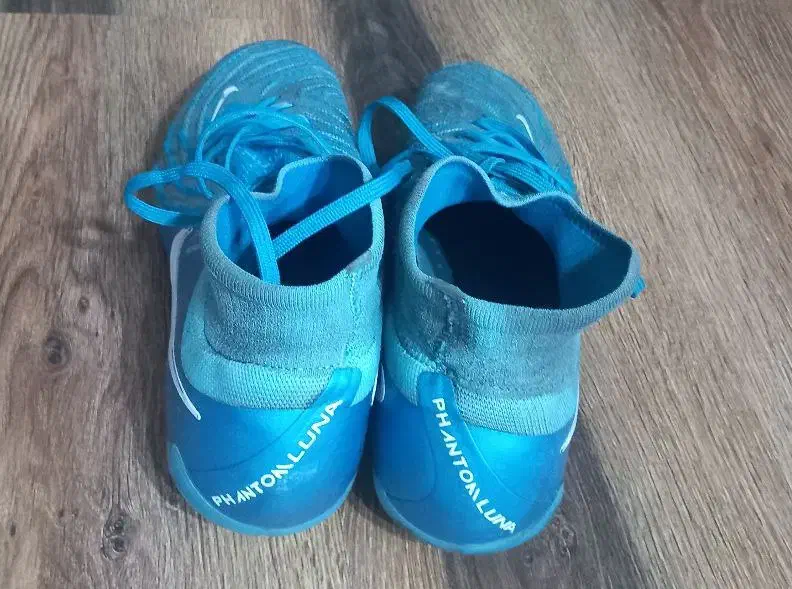 کفش فوتبالی چمن|کیف، کفش، کمربند|کرمان, |دیوار