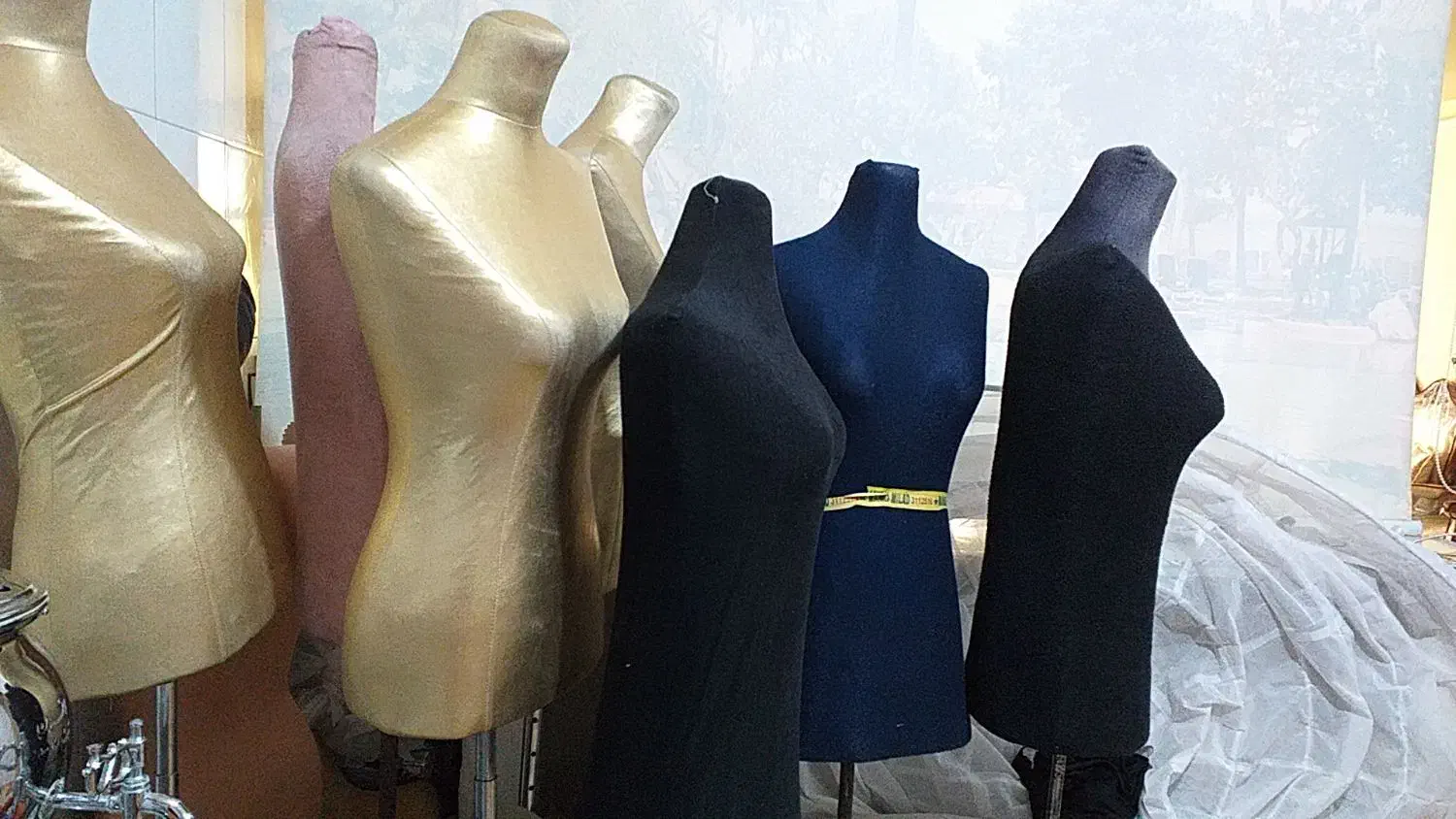 مانکن خیاطی رگال فروشگاهی|فروشگاه و مغازه|نجفآباد, امیرآباد|دیوار