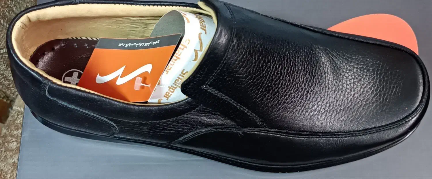 کاپشن زمستانی و کفش|لباس|بندر انزلی, امامزاده|دیوار