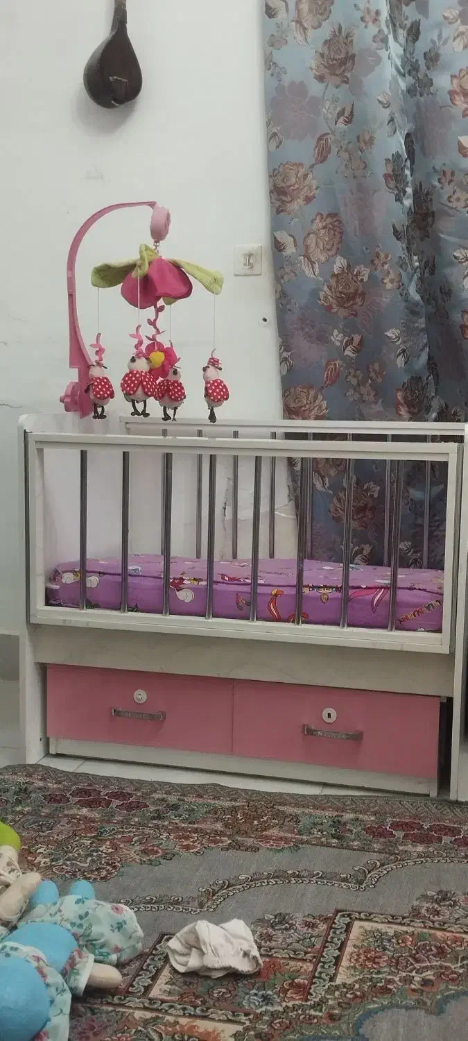 تختخواب کودک|تخت و سرویس خواب|تربت جام, بوستان وحدت|دیوار