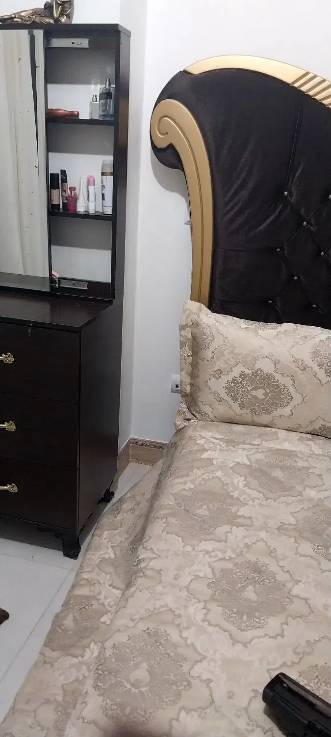 فروش سرویس خواب با تشک..فوری به علت مهاجرت|تخت و سرویس خواب|شهرکرد, |دیوار