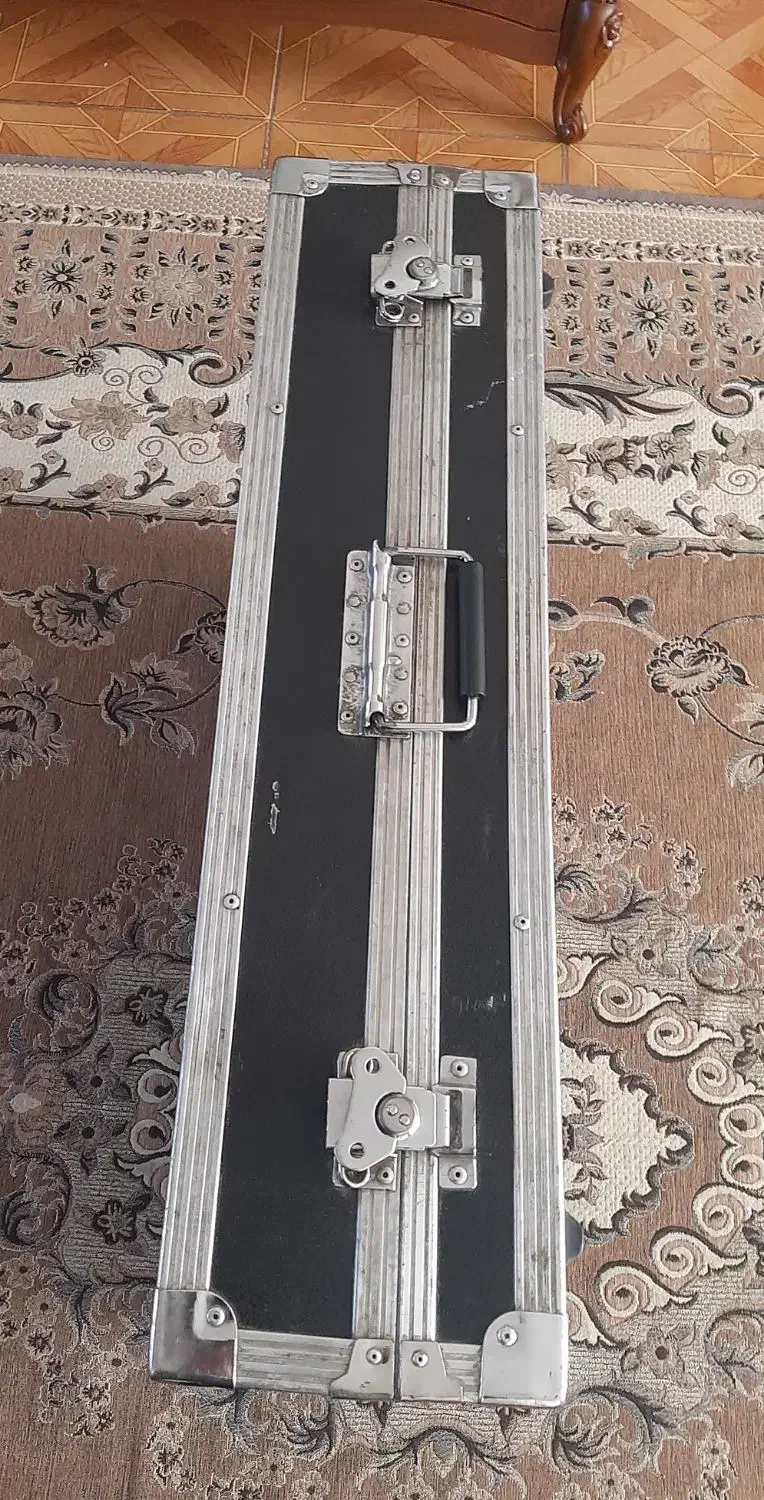 چمدان محکم و قفل دار|کیف، کفش، کمربند|ری, دولت‌آباد|دیوار