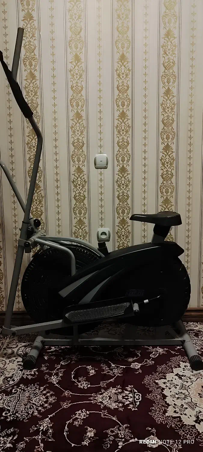 دوچرخه ثابت باشگاهی حرفه‌ای|تجهیزات ورزشی|شاهین‌شهر, گرگاب|دیوار