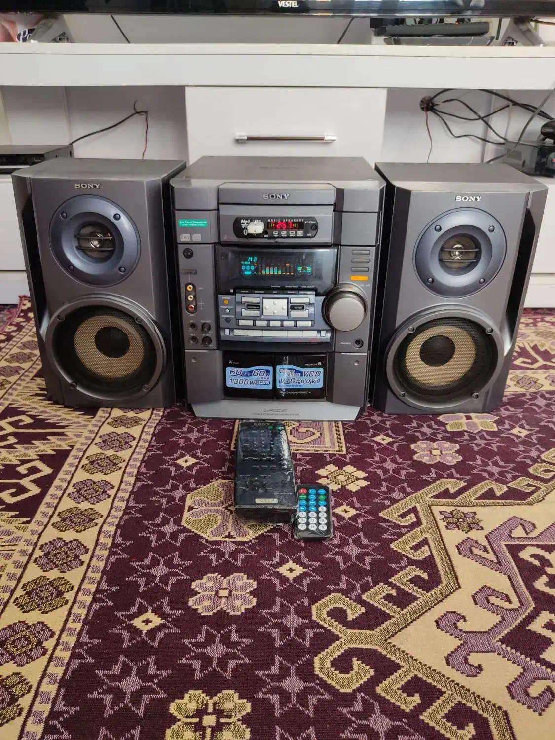 ضبط سه دیسک سونی|سیستم صوتی خانگی|بناب, |دیوار