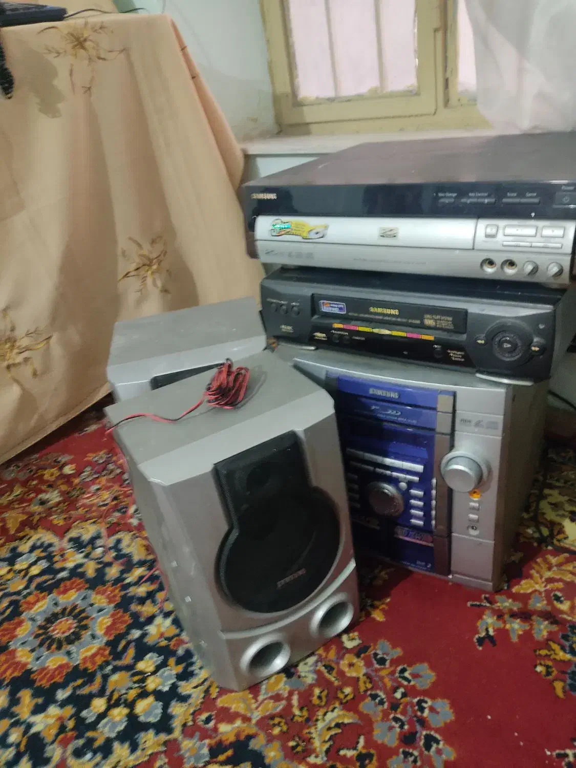 دستگاه ویدیو ،سی دی وی وی دی بهمراه اسپیکر|سیستم صوتی خانگی|مشهد, هفت تیر (نه دره)|دیوار