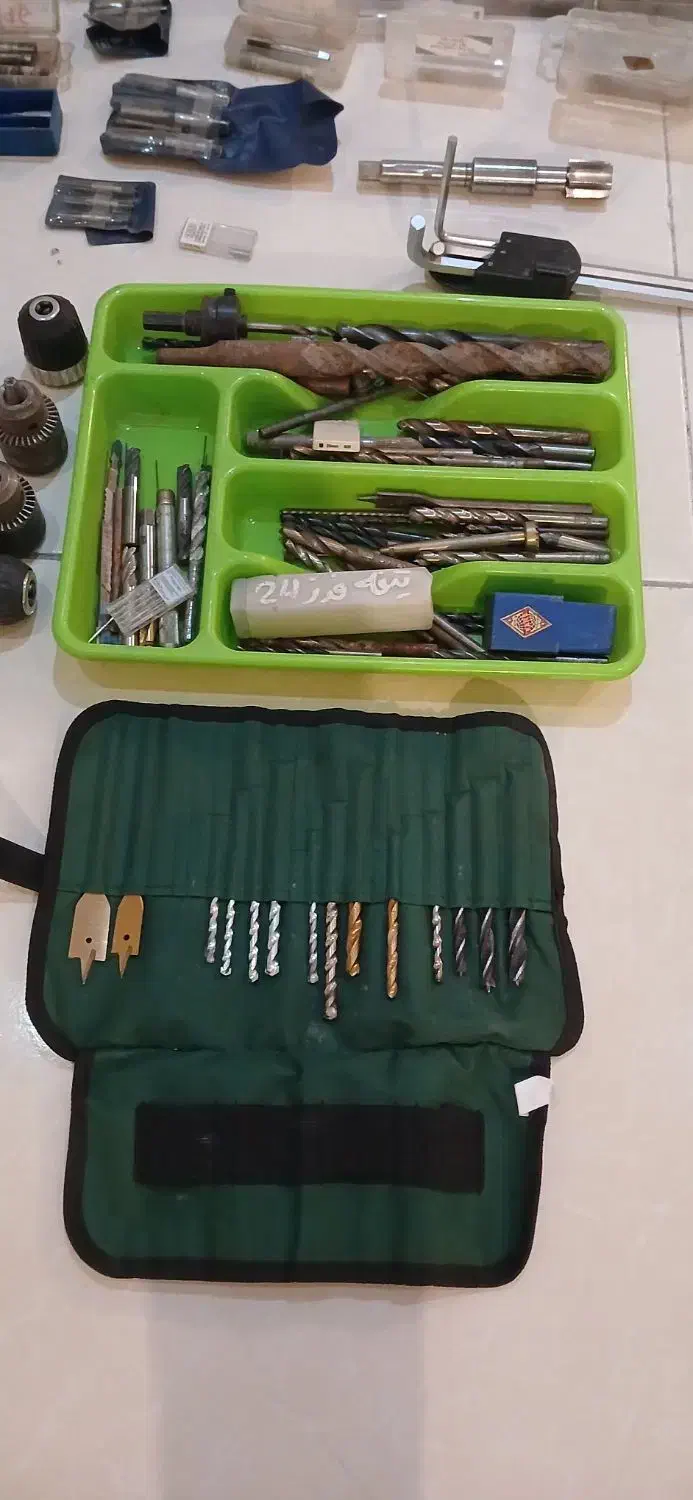 قلاویز و مته و گرد بر|ابزارآلات|تهران, چیتگر شمالی|دیوار