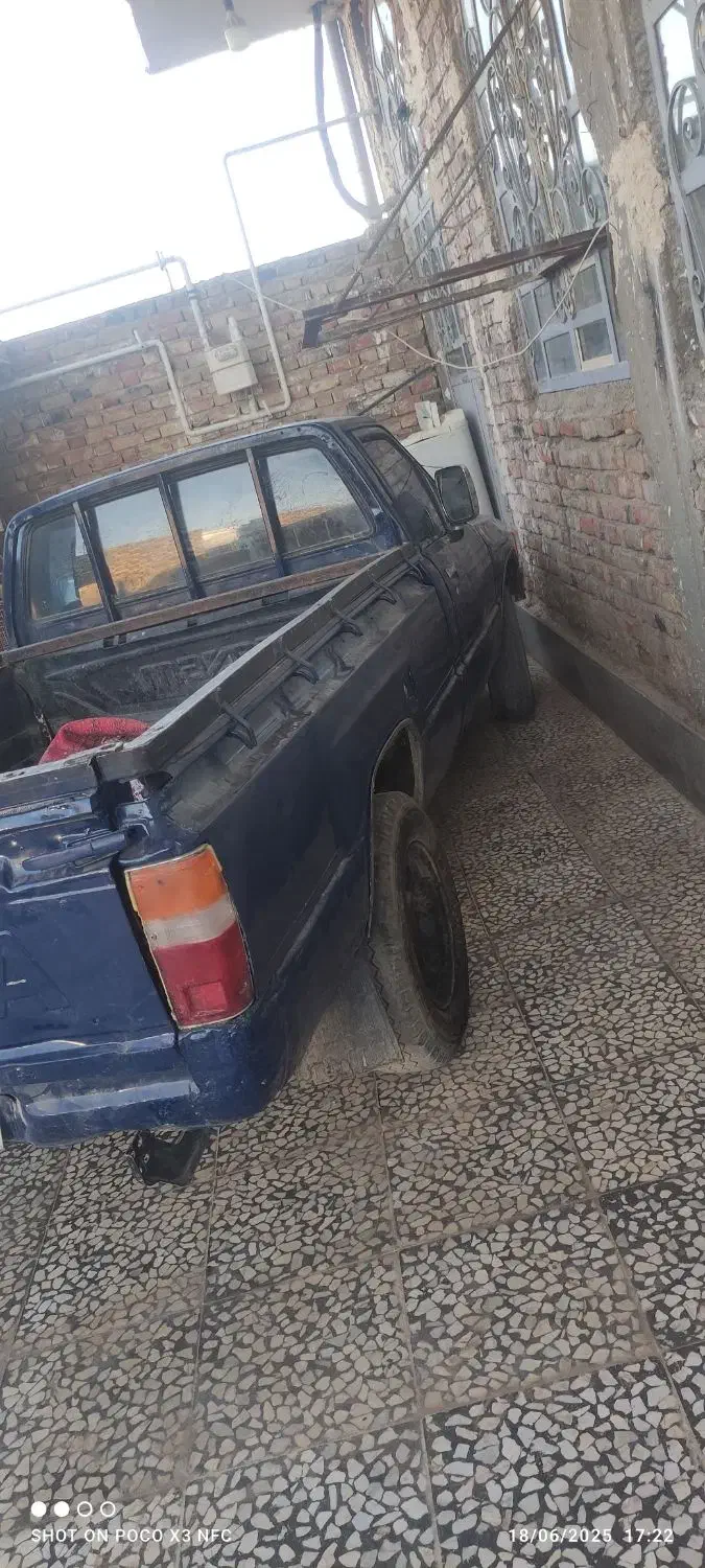 ماشین تویوتا ۸۴|خودرو سواری و وانت|خاش, |دیوار